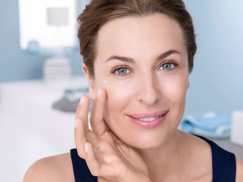 Produits de rajeunissement du visage